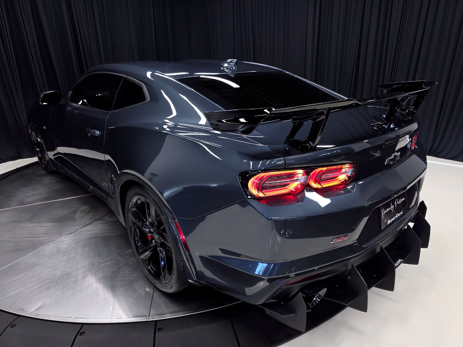 Used 2020 Chevrolet Camaro SS RWD image 56