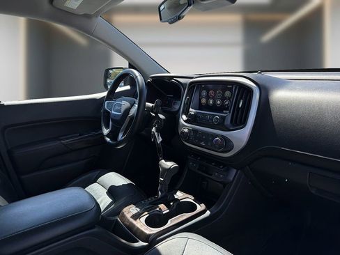 Used 2016 GMC Canyon SLT w/ Driver Alert Package RWD image 11