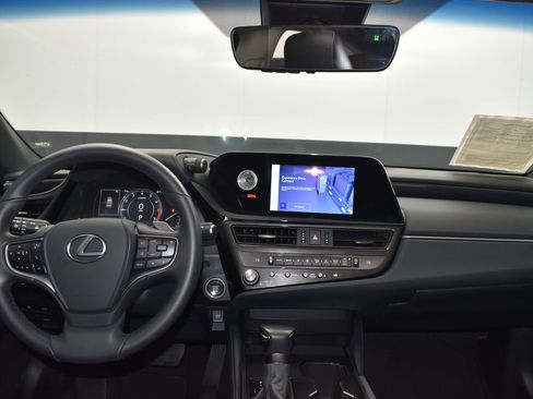 Used 2024 Lexus ES 350 image 19