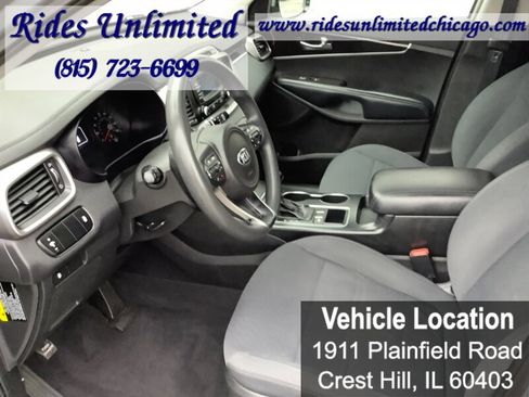 Used 2018 Kia Sorento L image 15