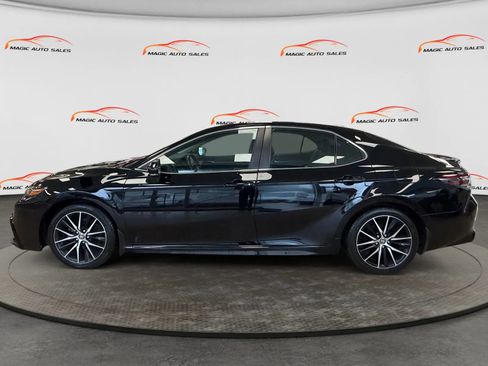 Used 2023 Toyota Camry SE w/ Blackout Package (TMS) AWD/4WD image 7