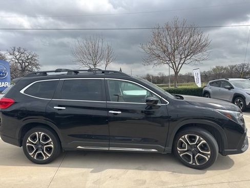 Used 2024 Subaru Ascent Touring image 2
