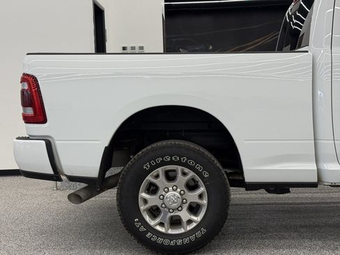 Used 2024 RAM 2500 Laramie AWD/4WD image 5