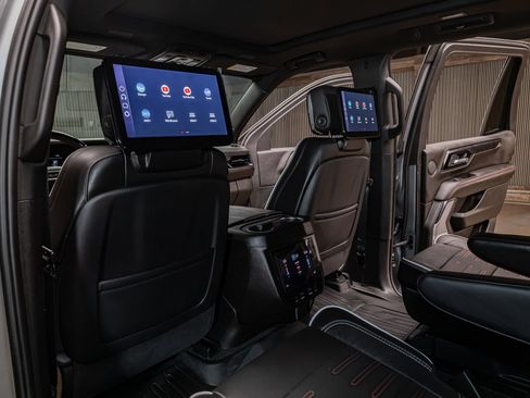 Used 2026 GMC Yukon AT4 Ultimate AWD/4WD image 23