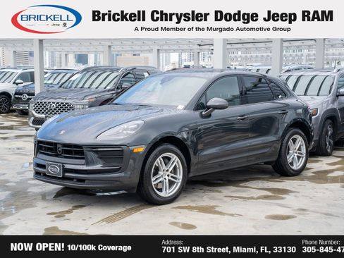 Used 2024 Porsche Macan image 1