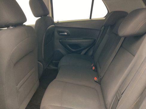 Used 2020 Chevrolet Trax LS w/ Tint and Cruise Package FWD image 18