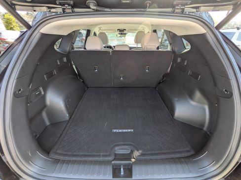 Certified 2025 Hyundai Tucson SEL image 12