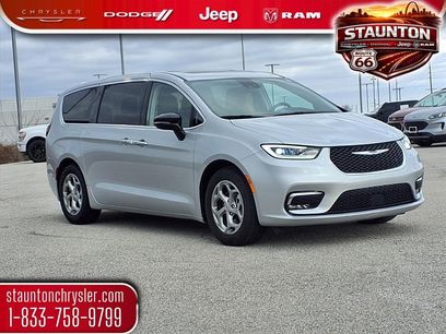Used 2024 Chrysler Pacifica Limited