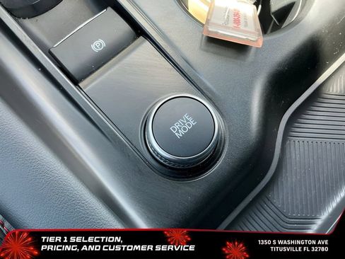Used 2025 Ford Explorer ST-Line w/ ST-Line Street Pack AWD/4WD image 31