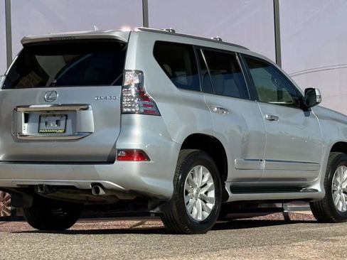 Used 2015 Lexus GX 460 image 13