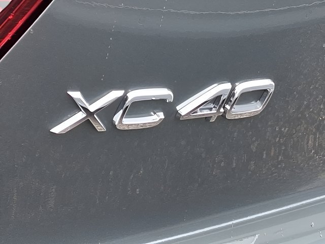 New 2026 Volvo XC40 B5 Core w/ Climate Package AWD/4WD image 10