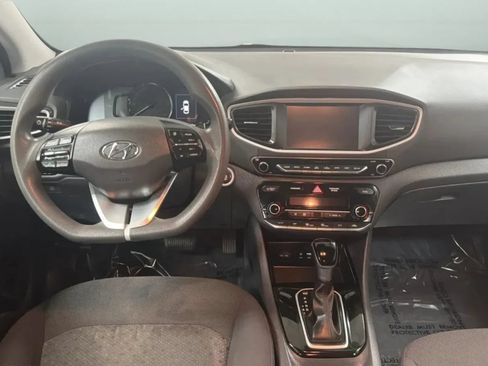 Used 2017 Hyundai Ioniq Blue FWD image 10