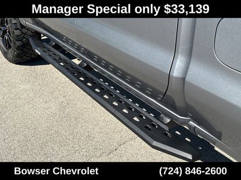 Used 2021 GMC Sierra 1500 Elevation w/ LPO, Elevation Black Package AWD/4WD image 10