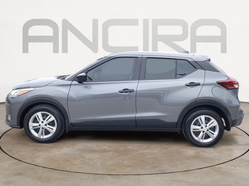 Used 2025 Nissan Kicks Play S FWD image 11