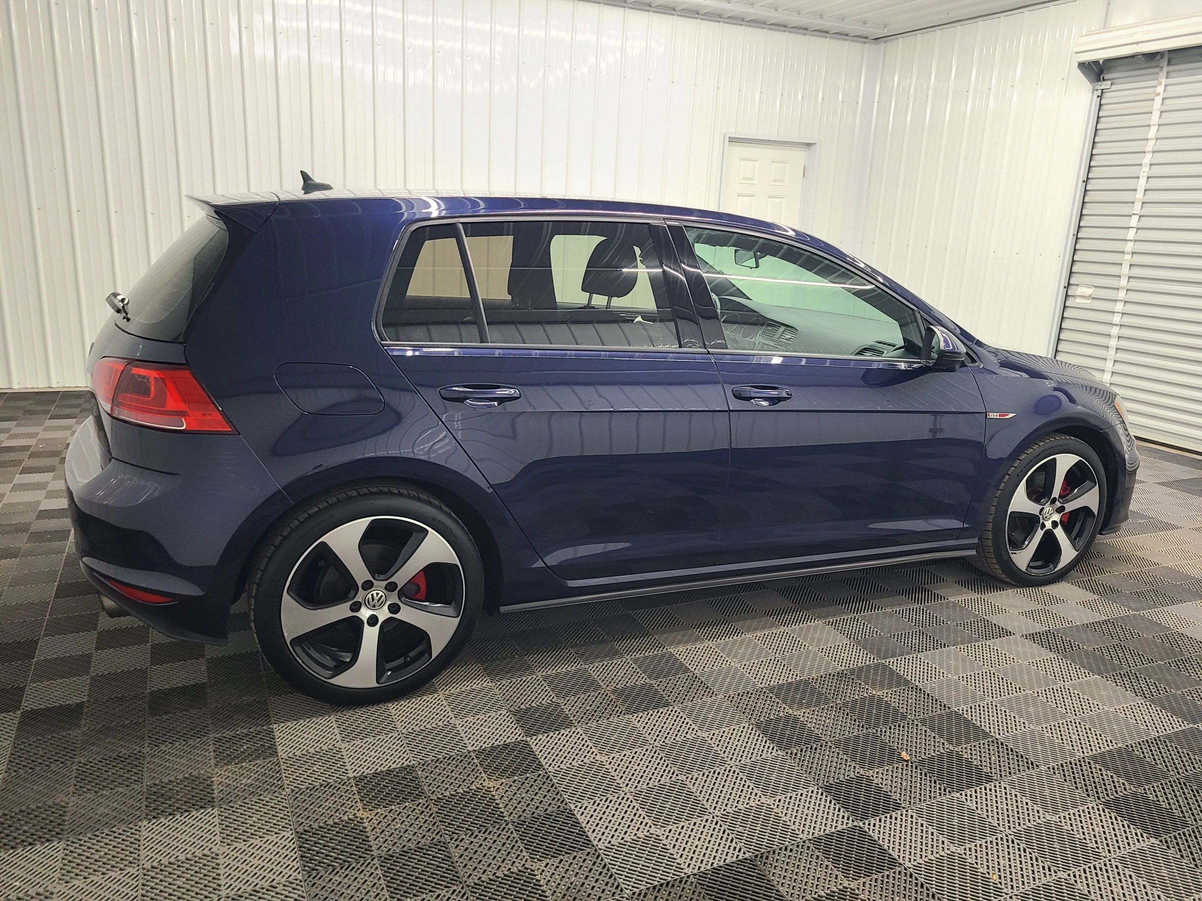Used 2017 Volkswagen GTI S FWD image 13