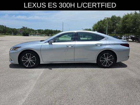 Used 2025 Lexus ES 300h w/ Premium Package FWD image 6