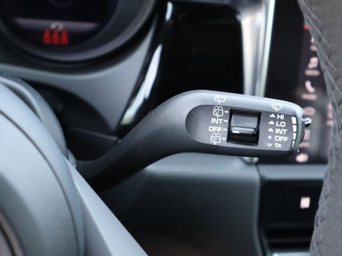 New 2025 Porsche Macan image 31