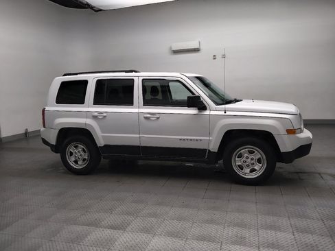Used 2016 Jeep Patriot Sport w/ Power Value Group image 11