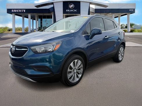 Used 2020 Buick Encore Preferred w/ Safety Package image 4