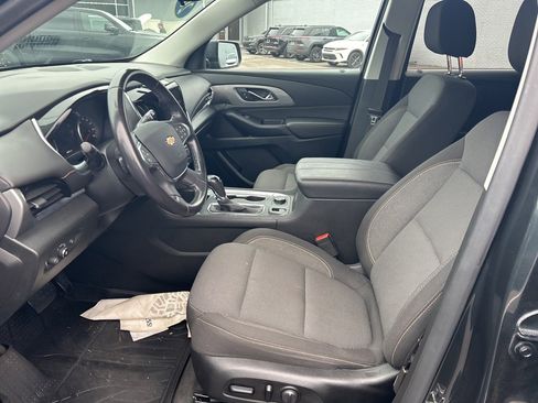 Used 2019 Chevrolet Traverse LT image 13