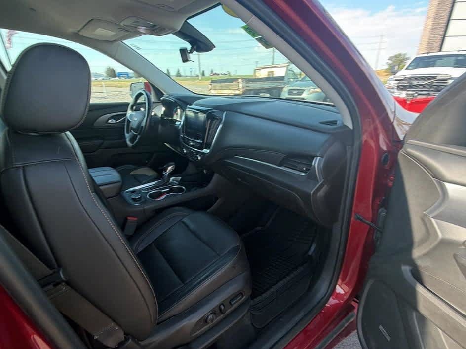 Used 2021 Chevrolet Traverse Premier AWD/4WD image 29