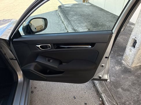 Certified 2025 Honda Civic Sport image 32