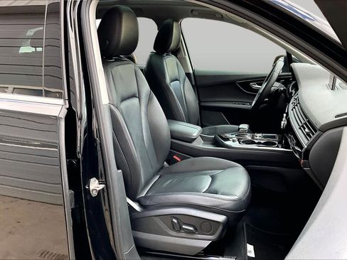 Used 2018 Audi Q7 3.0T Premium AWD/4WD image 9