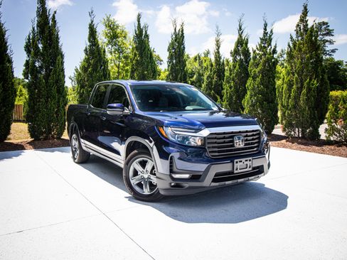 Certified 2021 Honda Ridgeline RTL image 2