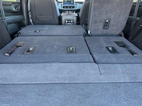 Used 2024 Chevrolet Tahoe Z71 AWD/4WD image 17