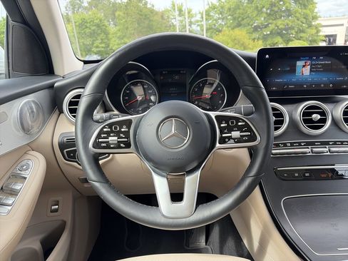 Used 2020 Mercedes-Benz GLC 300 image 21
