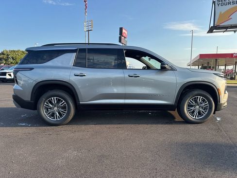 New 2026 Chevrolet Traverse LT FWD image 8
