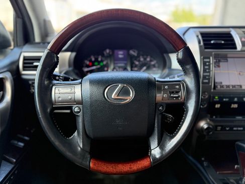 Used 2014 Lexus GX 460 w/ Premium Package AWD/4WD image 25