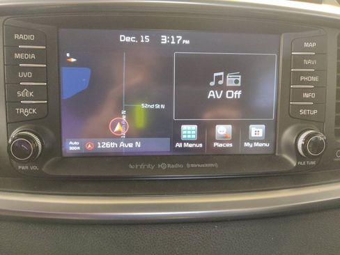 Used 2016 Kia Sorento SX image 25