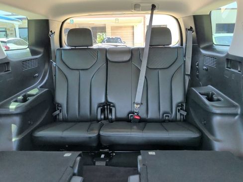 Used 2025 Hyundai Palisade SEL FWD image 37