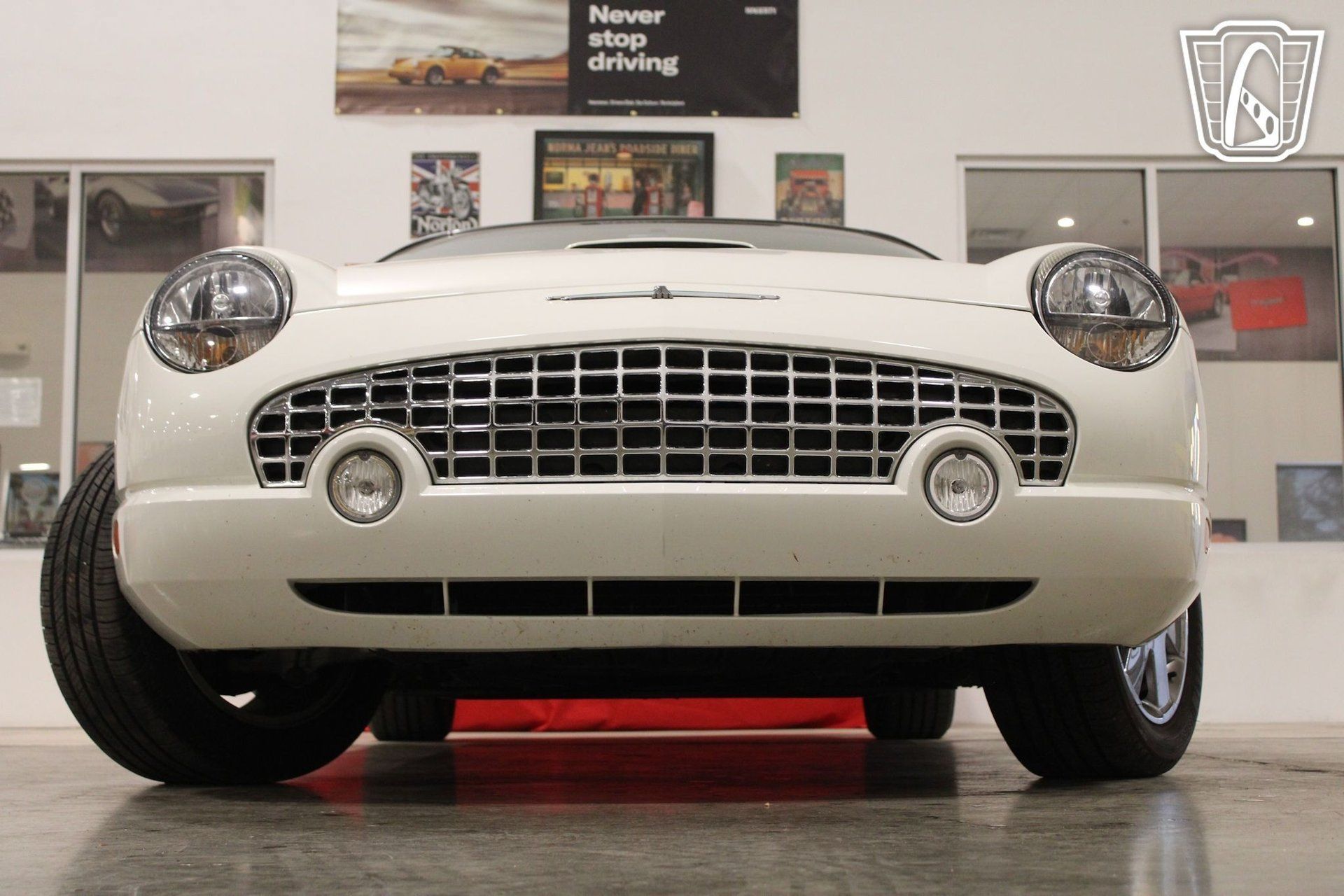 Used 2002 Ford Thunderbird RWD image 18