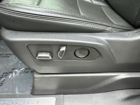 Used 2023 GMC Sierra 1500 Denali w/ Denali Reserve Package AWD/4WD image 32