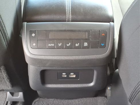 Used 2024 Nissan Pathfinder SV AWD/4WD image 29