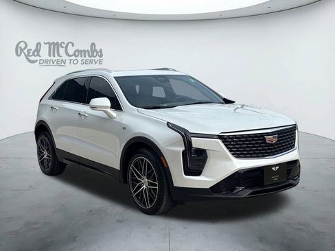Used 2024 Cadillac XT4 Premium Luxury image 7