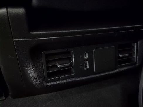 Used 2024 Chevrolet Silverado 1500 Custom AWD/4WD image 25