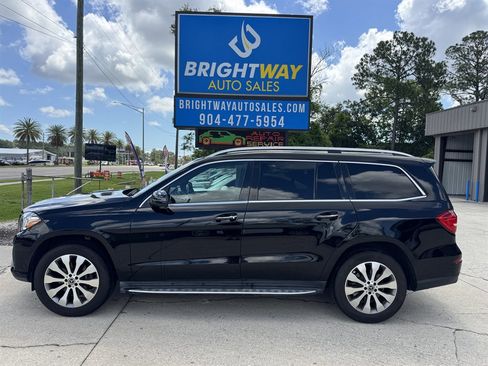 Used 2017 Mercedes-Benz GLS 450 4MATIC image 2
