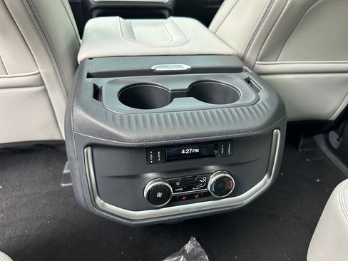 New 2026 Ford Expedition Platinum w/ Platinum Ultimate Package AWD/4WD image 25