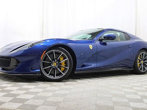 Used 2021 Ferrari 812 GTS RWD image 2