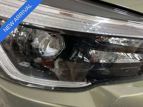 Used 2021 Subaru Forester Touring w/ Popular Package #2 image 6