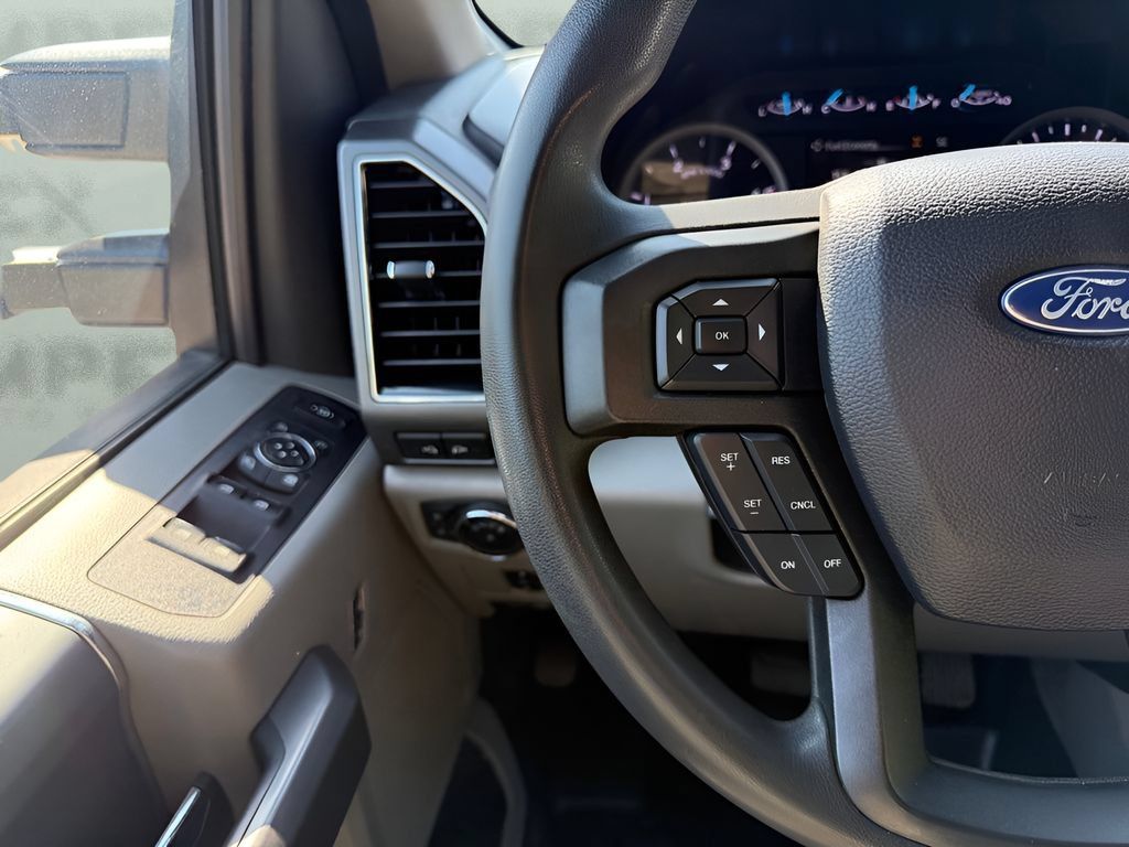 Used 2021 Ford F250 XLT w/ XLT Premium Package AWD/4WD image 26