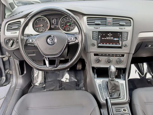 Used 2015 Volkswagen Golf TDI SE FWD image 17
