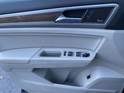 Used 2019 Volkswagen Atlas SEL Premium image 22