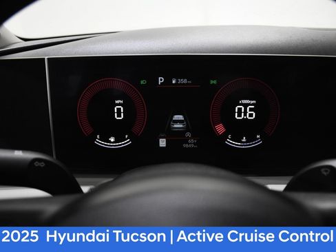 Certified 2025 Hyundai Tucson SE AWD/4WD image 13