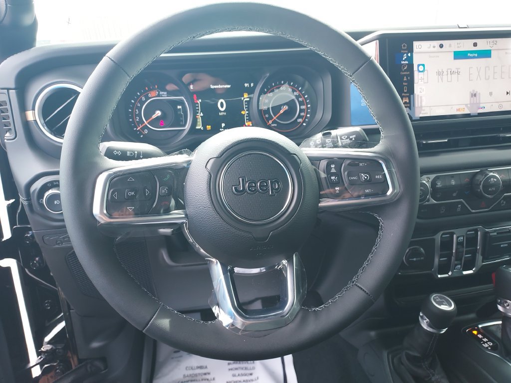 New 2026 Jeep Wrangler Unlimited Sahara AWD/4WD image 17