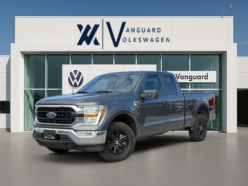 Used 2022 Ford F150 XLT image 1