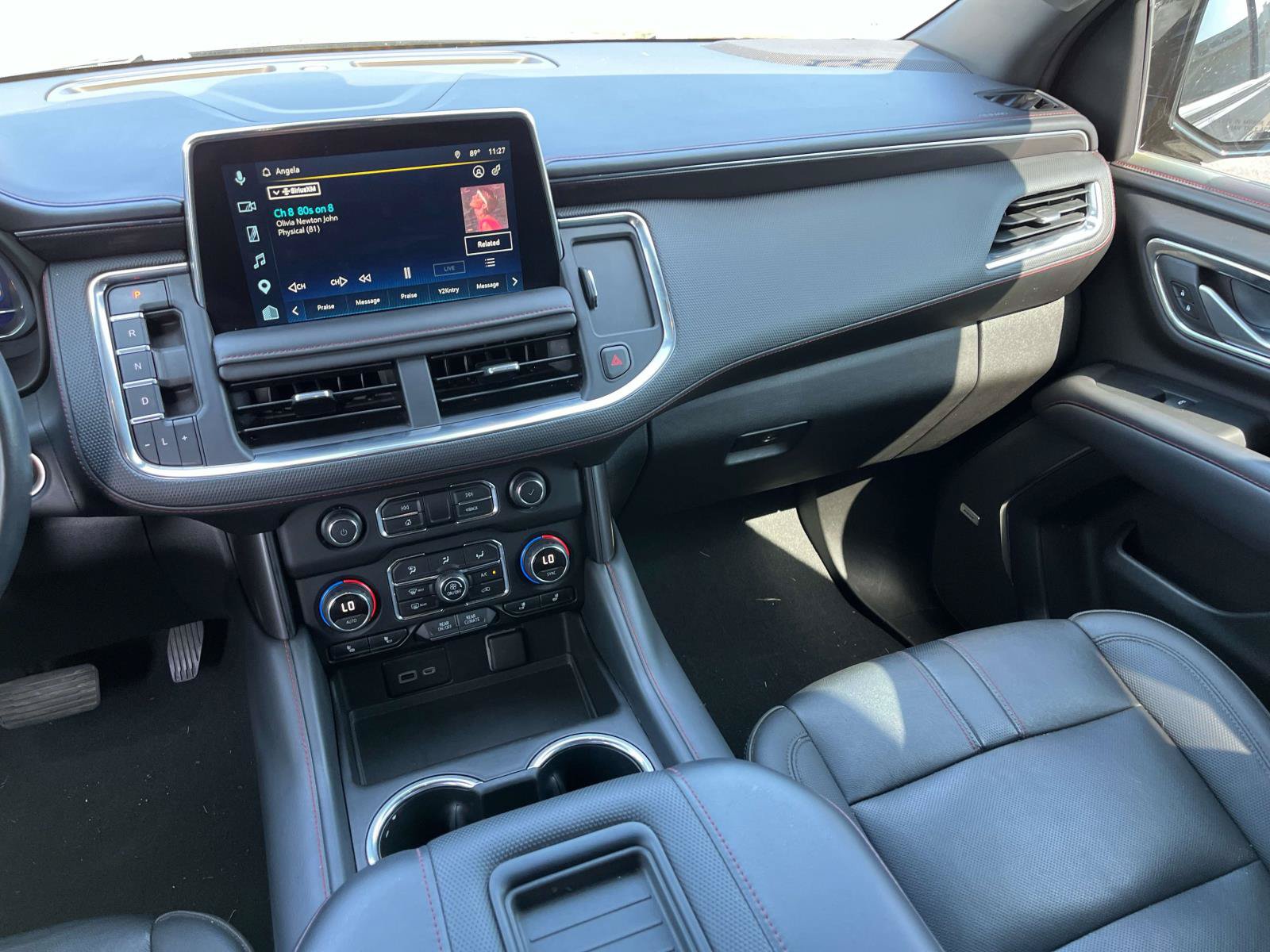 Used 2022 Chevrolet Tahoe RST w/ Luxury Package AWD/4WD image 12